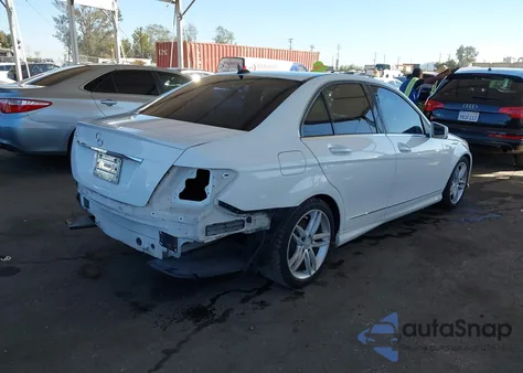 2013 Mercedes-Benz C 250 Sport from USA, damaged, VIN WDDGF4HB3DR272141